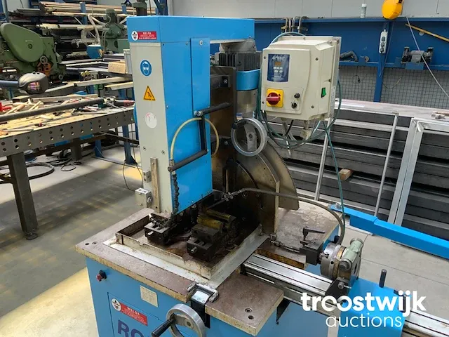 Buis-boor-freesmachine - afbeelding 16 van  20