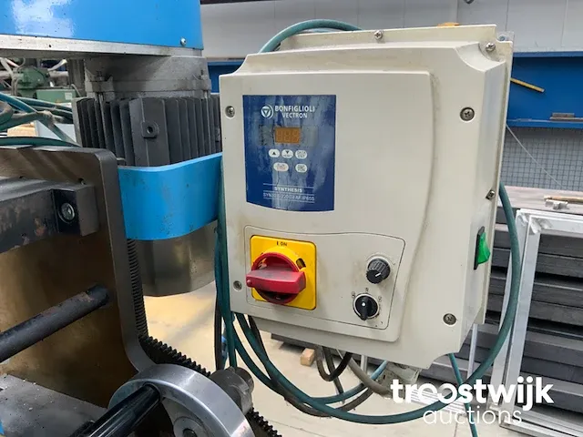 Buis-boor-freesmachine - afbeelding 17 van  20