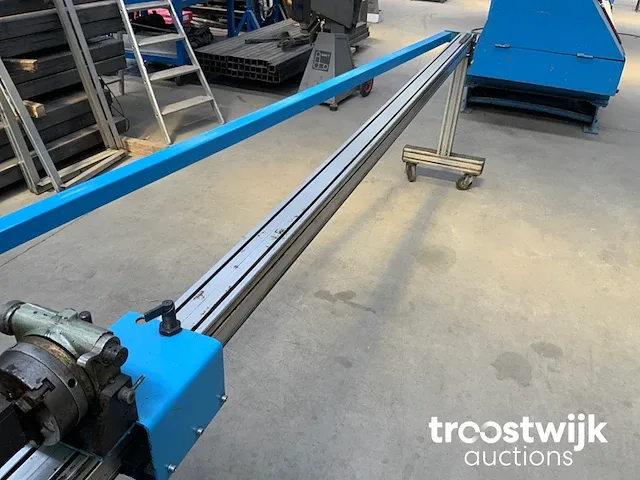Buis-boor-freesmachine - afbeelding 20 van  20