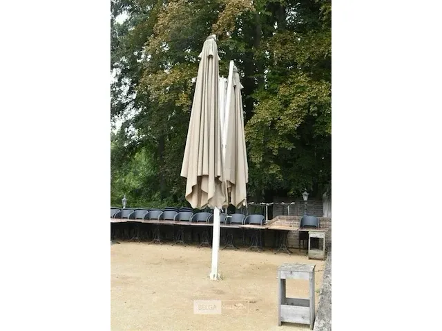 Buiten parasol, 2 armen 350x350, geschroefd - afbeelding 1 van  2