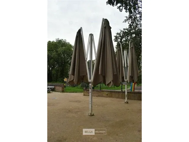 Buiten parasol, 2 armen 350x350, geschroefd - afbeelding 1 van  4