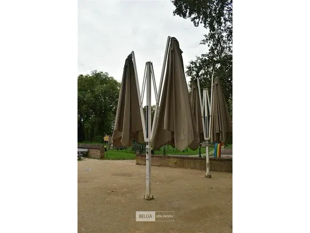 Buiten parasol, 2 armen 350x350, geschroefd - afbeelding 3 van  4