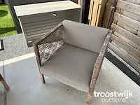 Buiten salon - afbeelding 3 van  5
