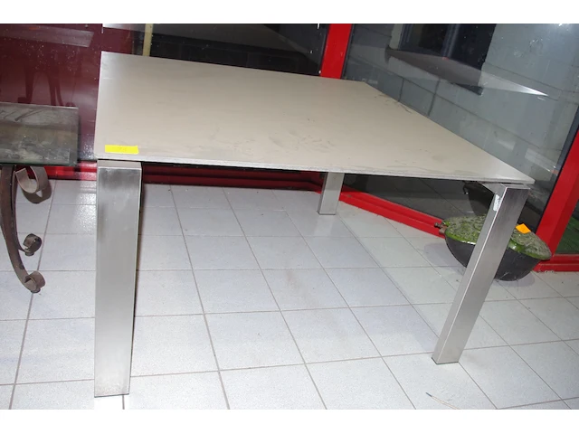 Buitentafel joli - afbeelding 1 van  1