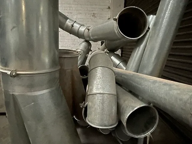 Buizen voor stofafzuiging - afbeelding 1 van  3
