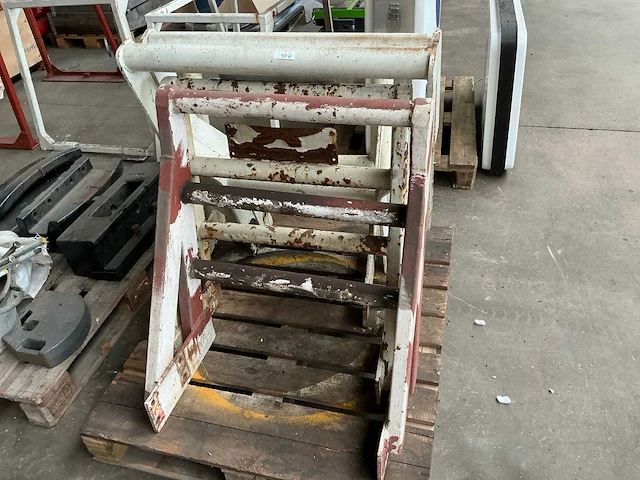 Bullbar voor tractor - afbeelding 4 van  6