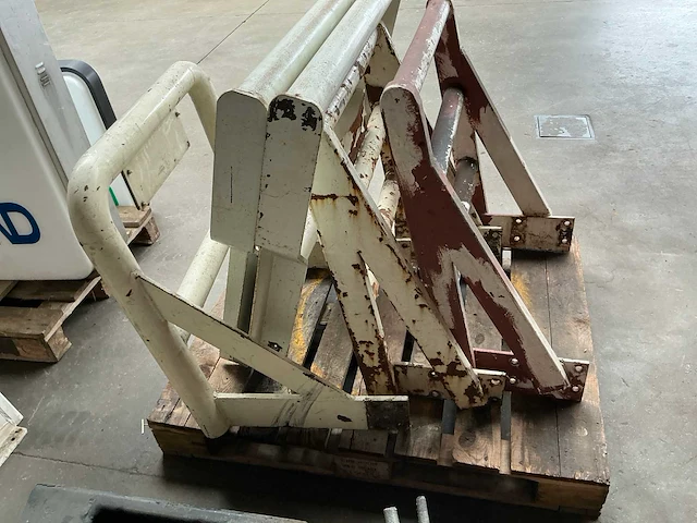 Bullbar voor tractor - afbeelding 6 van  6