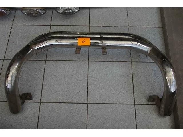 Bullbar - afbeelding 1 van  1