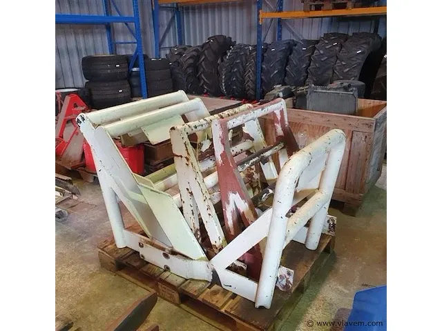 Bullbars voor tractoren - afbeelding 3 van  5