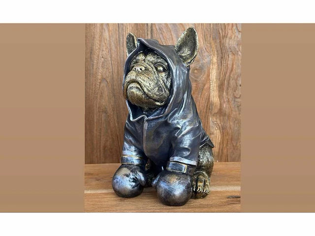 Bulldog bokser met cape h26,5cm original - afbeelding 1 van  3