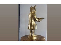 Bulldog met kostuum en plateau gold h50cm - afbeelding 2 van  3