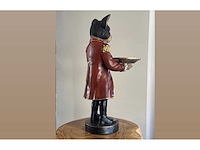 Bulldog met kostuum en plateau original h50cm - afbeelding 3 van  3