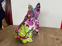Bulldog zit bril graffiti h22cm - afbeelding 3 van  3