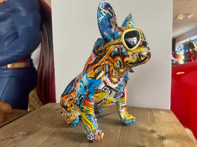 Bulldog zit bril graffiti h33cm - afbeelding 2 van  3