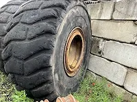 Bulldozer banden en velgen michelin 37.25r35 - afbeelding 4 van  6