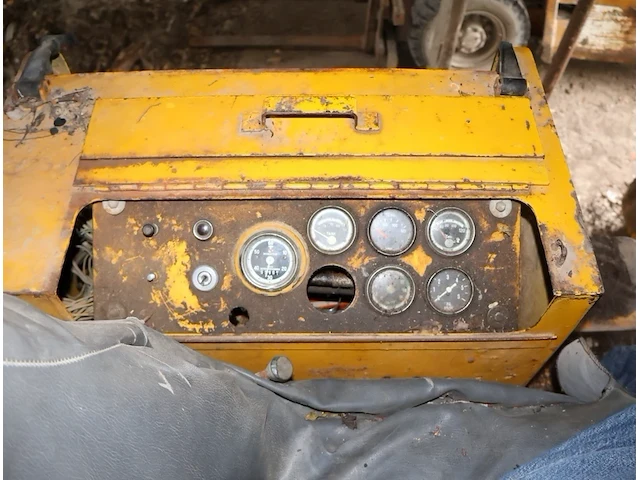 Bulldozer ihc - afbeelding 12 van  12
