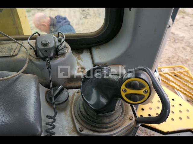 Bulldozer komatsu d65px-15eo - afbeelding 16 van  17
