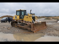 Bulldozer komatsu d65px-17