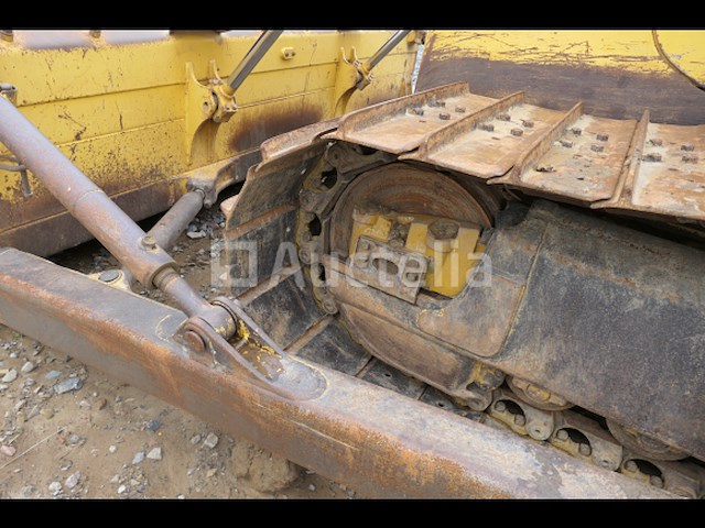 Bulldozer komatsu d65px-17 - afbeelding 9 van  19