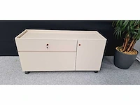 Bulo - - retourkast - afbeelding 1 van  8