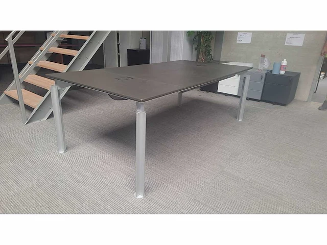 Bulo - h2o - conference table - afbeelding 3 van  10
