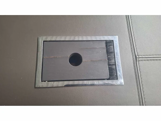 Bulo - h2o - conference table - afbeelding 8 van  10