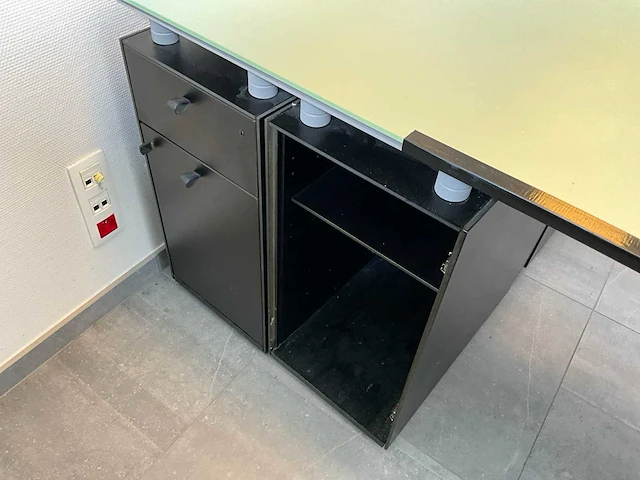 Bulo bureau - afbeelding 7 van  9