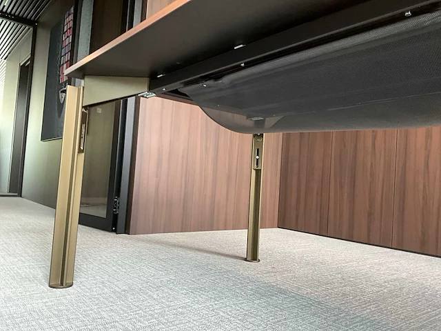 Bulo design bureautafel - afbeelding 4 van  5