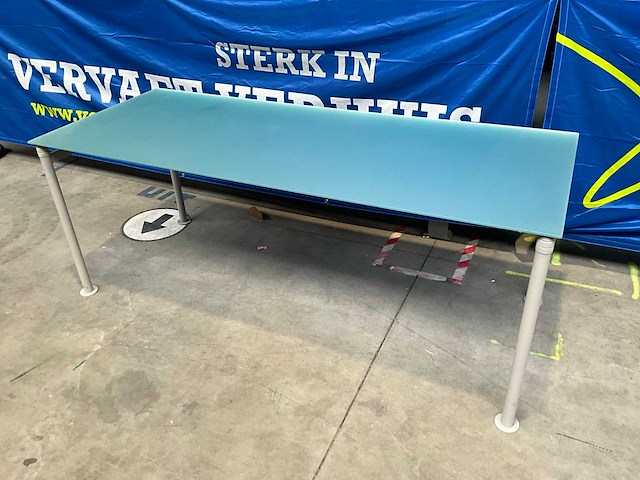 Bulo design tafel - afbeelding 1 van  5
