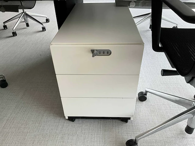 Bulo h2o design bureau-eiland - afbeelding 7 van  8