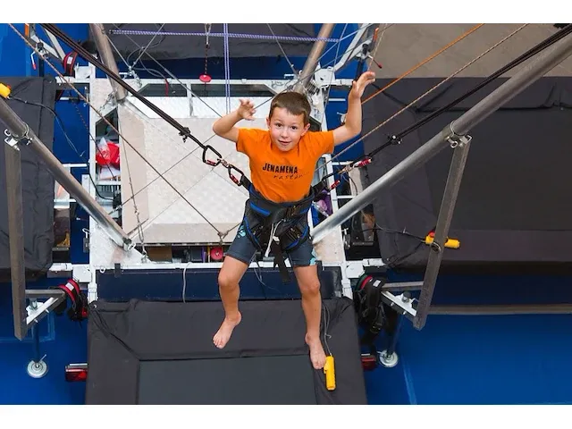 Bungee trampoline - 4 persoons mobiel - afbeelding 9 van  12