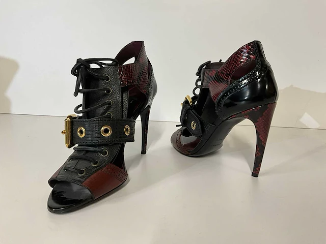 Burberry hak - afbeelding 3 van  7