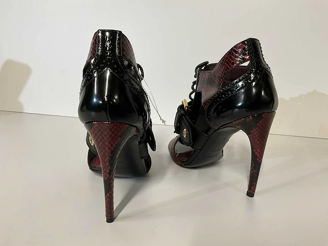 Burberry hak - afbeelding 4 van  7