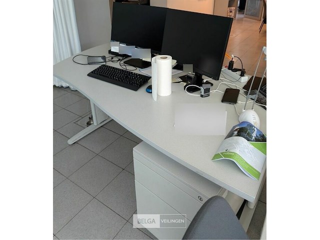 Bureau 180x80 cm - afbeelding 1 van  1