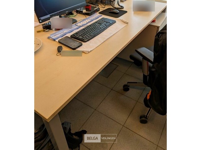 Bureau 180x80 cm - afbeelding 1 van  1