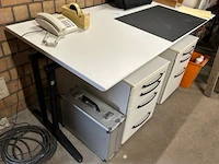 Bureau + 2 kastjes - afbeelding 2 van  8