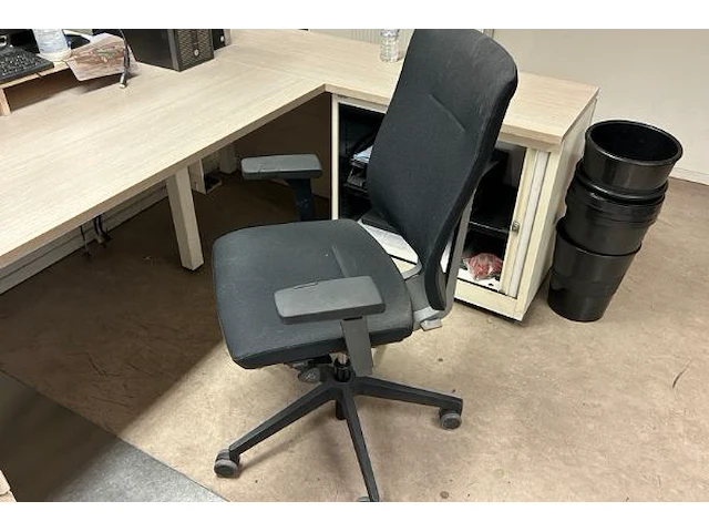 Bureau, 2stoelen - afbeelding 5 van  7