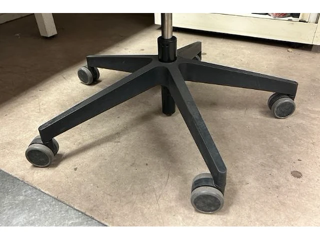 Bureau, 2stoelen - afbeelding 6 van  7