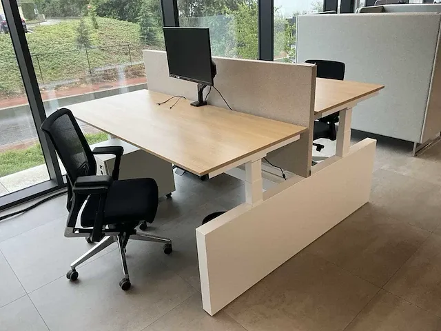 Bureau (2x) - afbeelding 1 van  7