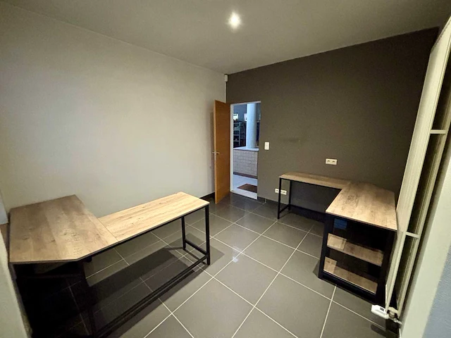 Bureau (2x) - afbeelding 1 van  3