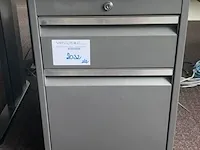 Bureau bulo - afbeelding 2 van  7