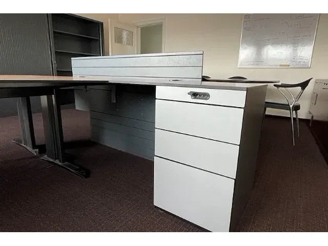 Bureau bulo - afbeelding 5 van  7