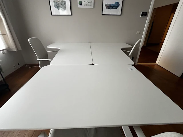 Bureau eiland incl 3 werkplekken + 3 verrijdbare typiste stoelen - afbeelding 2 van  9