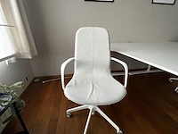 Bureau eiland incl 3 werkplekken + 3 verrijdbare typiste stoelen - afbeelding 8 van  9