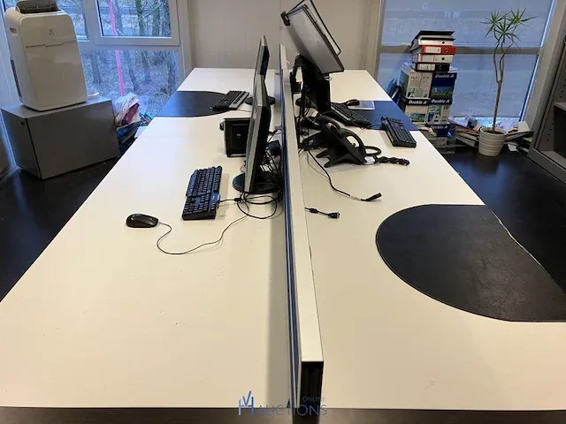 Bureau eiland met 3 ladenblokken - afbeelding 1 van  9