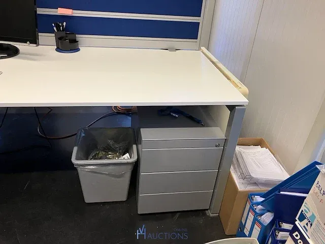 Bureau eiland met 3 ladenblokken - afbeelding 8 van  9