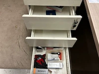 Bureau en stoel - afbeelding 5 van  5