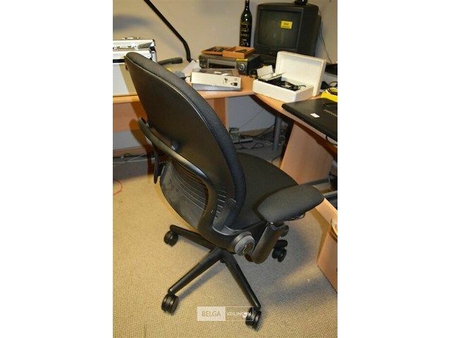 Bureau met inhoud lades + bureau stoel - afbeelding 4 van  7