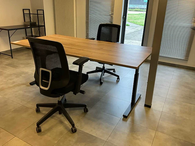 Bureau opstelling - afbeelding 5 van  11