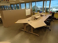 Bureau opstelling - afbeelding 4 van  9
